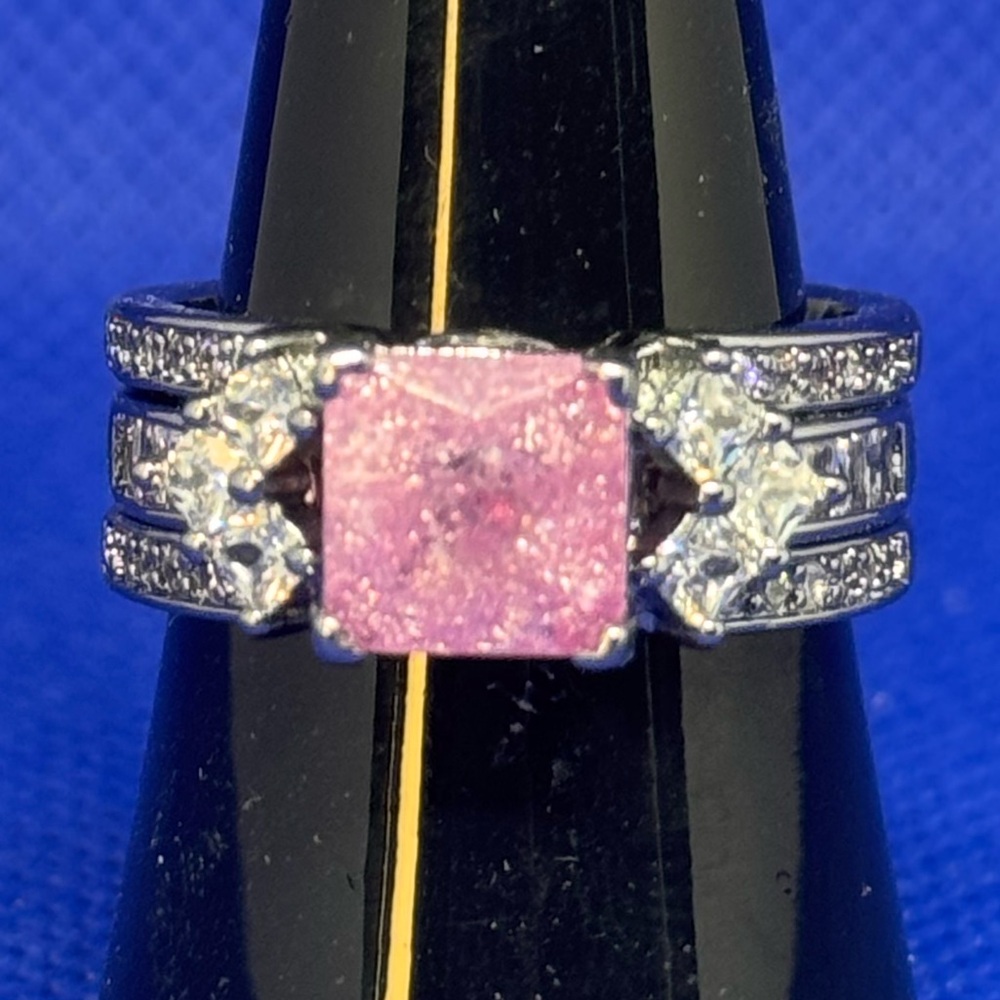 Bomb Party BP The GOGO Unicorn Ring SZ 9
 Ring